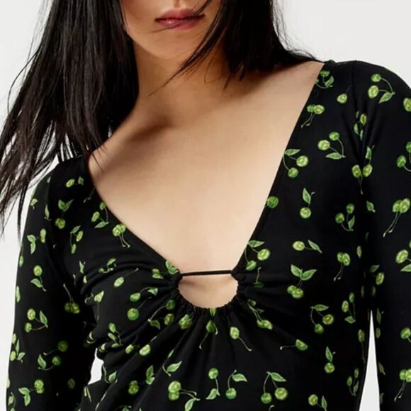 NWT Urban Outfitters Sammie Cherry Print Open Back Mini Dress - Picture 6 of 8